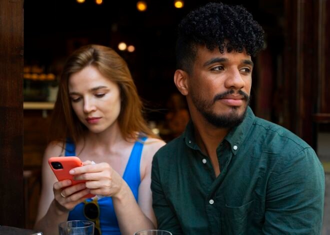 Dating App Fatigue in America? Why Setting Up Friends Works